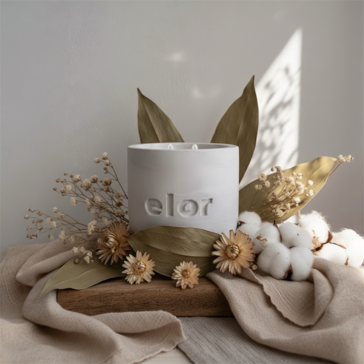 ELOR Signature Candle
